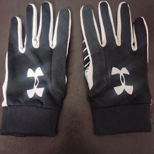 Under Armour Black and White Men's Gloves